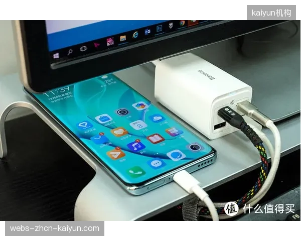 行业标准的缺失，导致不同厂商的IPTV系统接口不兼容，造成巨大集成成本