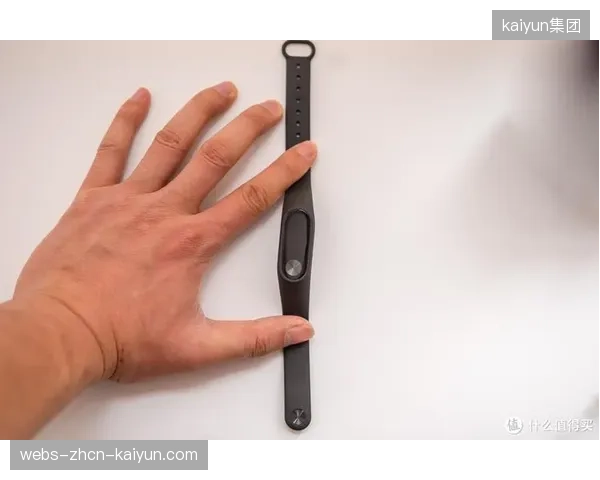 当学生为了“刷步数”而晃动手环，我们收获的究竟是健康数据，还是行为异化的记录？